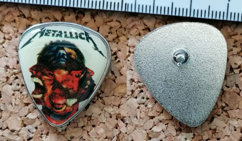 Second picture of X Second picture of Hardwired Artwork Guitar Pick Offset Printed Pin