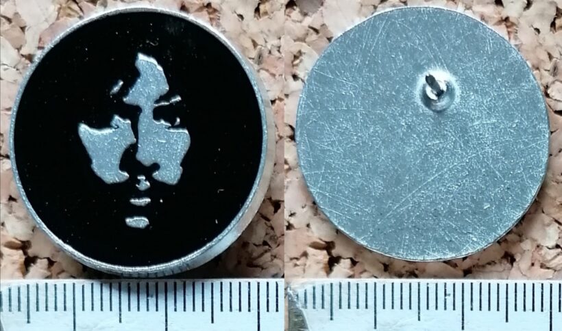 Second picture of Kirk's Face Enamel Pin