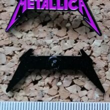 Second picture of Metallica Damaged Justice Logo Enamel Pin