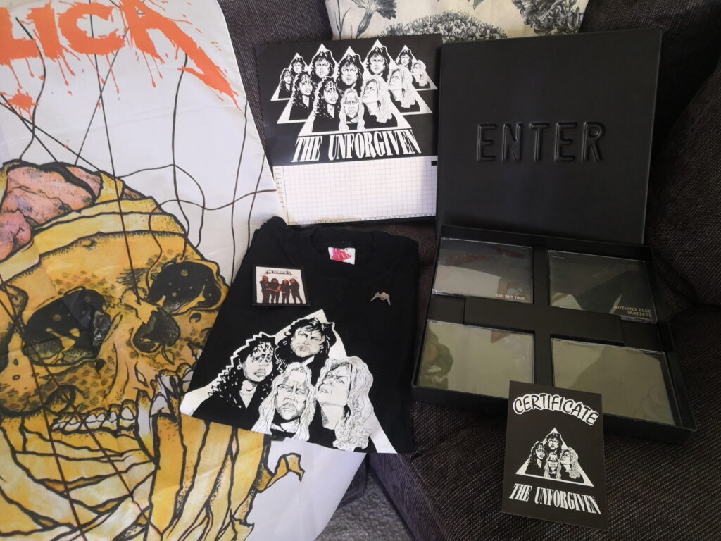 Packaging of Metallica Kill 'Em All Logo Die Struck Pin Packaging of Metallica Kill 'Em All Logo Die Struck Pin