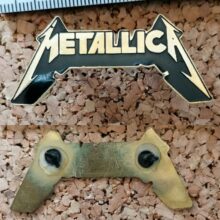 Second picture of X Second picture of Metallica Master of Puppets Logo Enamel Pin
