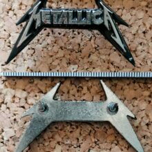 Second picture of X Second picture of Metallica No Life 'Til Leather Logo Enamel Pin