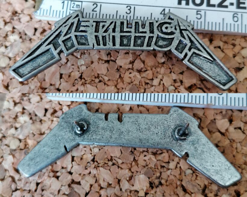 Second picture of X Second picture of Metallica Ride The Lightning Logo Enamel Pin