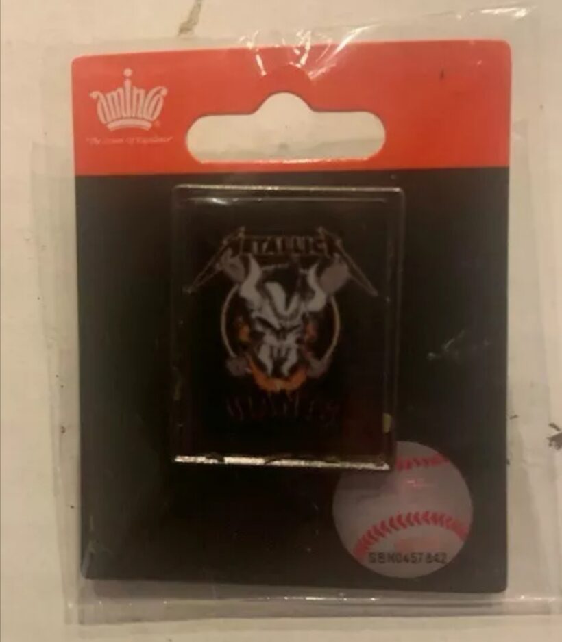 Packaging of Metallica San Francisco Giants Offset Printed Pin