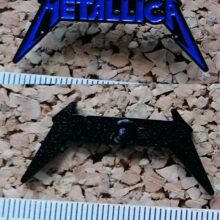 Second picture of X Second picture of Metallica Shaterred Logo Enamel Pin