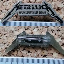Second picture of Metallica Worldwired Tour Enamel Pin