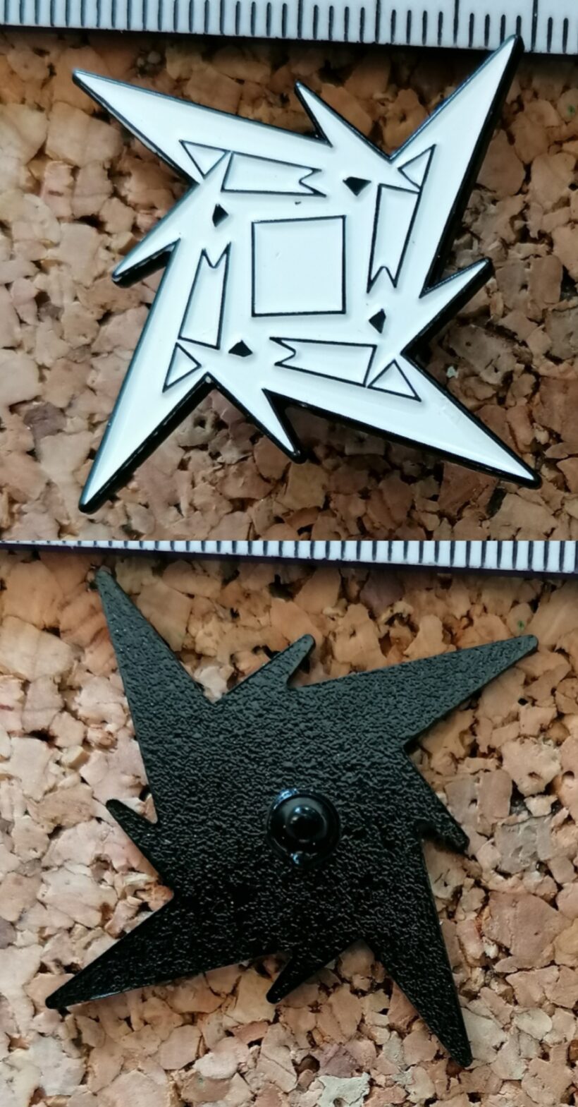 Second picture of X Second picture of Ninja Star Enamel Pin