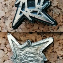 Second picture of X Second picture of Ninja Star Enamel Pin