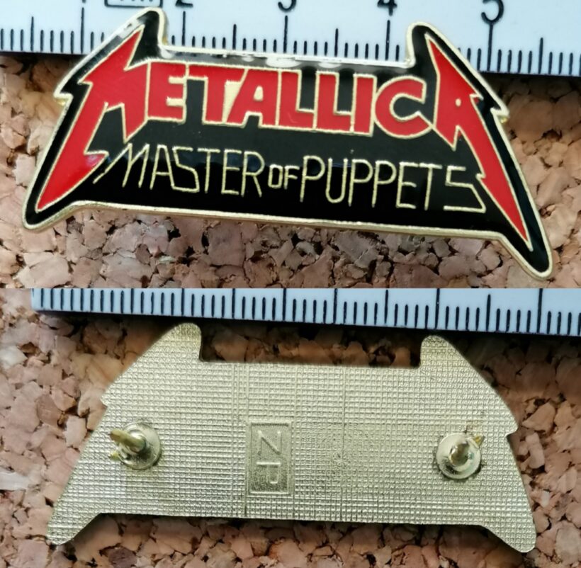 Second picture of X Second picture of Oversized Metallica Master of Puppets Enamel Pin