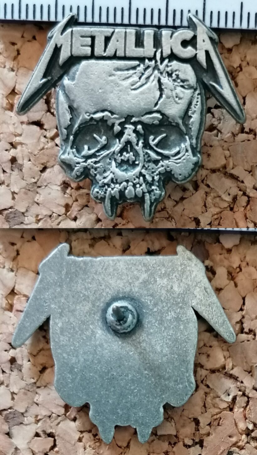 Second picture of Worldwired Skull Pewter Pin
