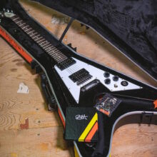 kirk-hammett-flying-v-enamel-pin-set-guitar