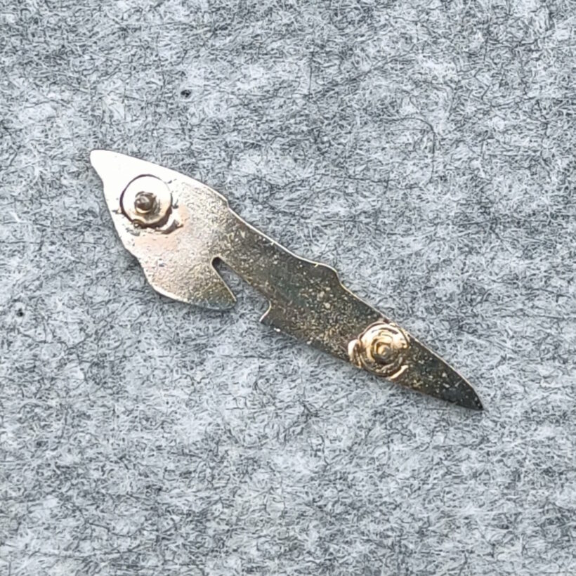 m-glitch-logo-enamel-pin-2-2-back