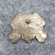 master-of-puppets-album-cover-enamel-pin-7-2-back