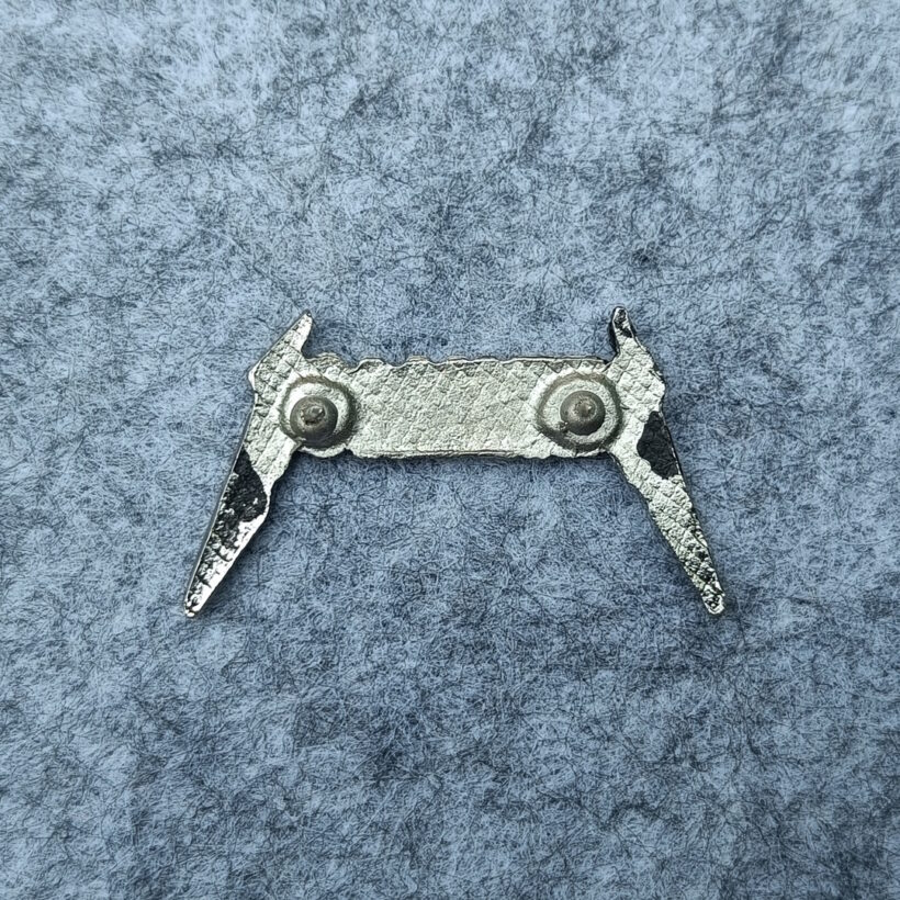 metallica-kill-em-all-logo-3d-mold-pin-1-2-back
