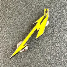 screaming-suicide-hard-enamel-pin-1-1