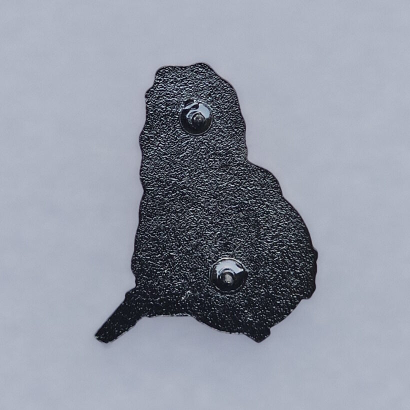 bleeding-for-moscow-enamel-pin-1-2-back