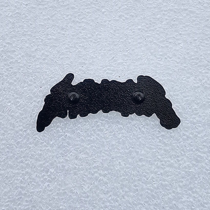 metallica-one-logo-enamel-pin-4-2-back