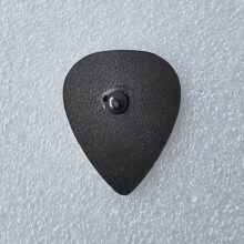 papa-het-drawn-scary-guy-guitar-pick-enamel-pin-1-2-back