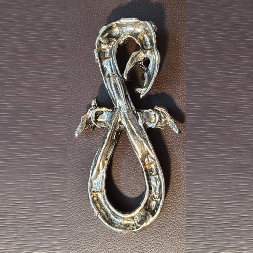 dont-tread-on-me-pewter-pin-full-silver-2-1-back