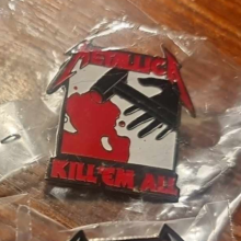 kill-em-all-album-cover-enamel-pin-5-1