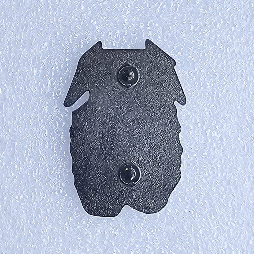 metallica-logo-and-electric-chair-enamel-pin-1-1-back