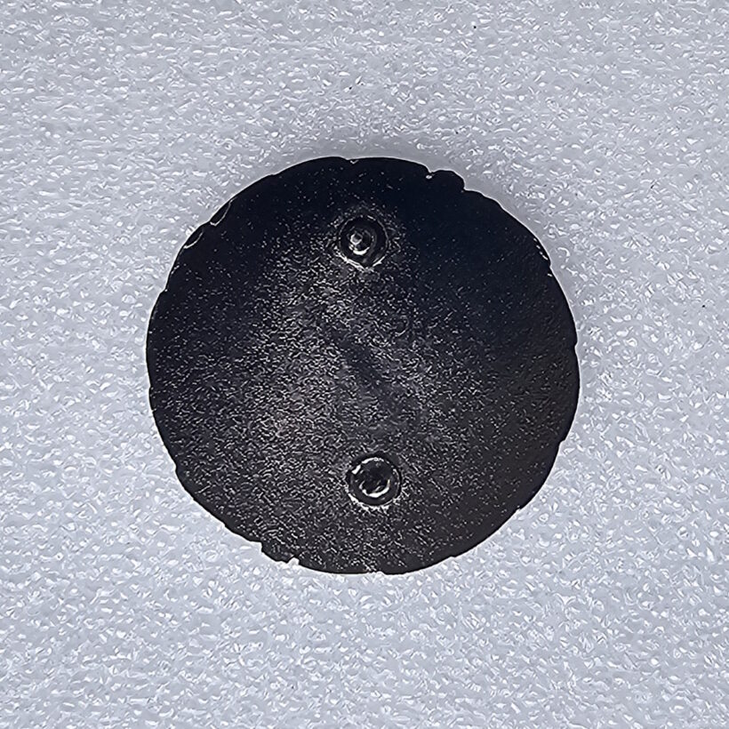 yin-yang-flaming-skulls-enamel-pin-1-1-back