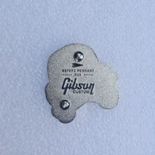 kirk-hammett-skull-enamel-pin-1-1-back