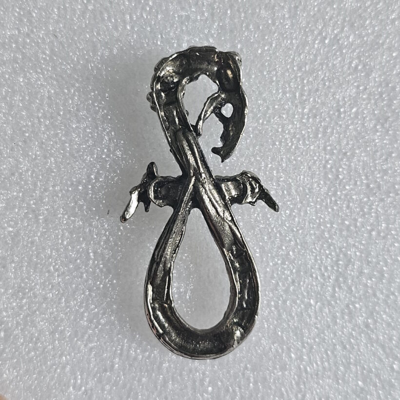 dont-tread-on-me-pewter-pin-full-silver-2-1-back