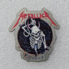 squindo-screaming-skull-offset-printed-pin-1-1