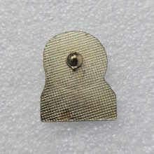 metallica-wedding-enamel-pin-1-2-back