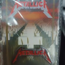 metallica-kill-em-all-logo-enamel-pin-45-1-packaging
