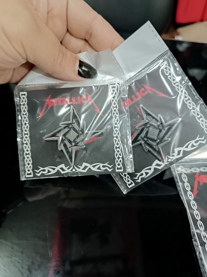 ninja-star-enamel-pin-9-2-packaging