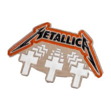 master-of-puppets-album-cover-enamel-pin-25-2