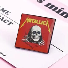 metallica-cee-four-cover-offset-printed-pin-1-1