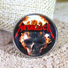 metallica-logo-and-fire-skull-circular-offset-printed-pin-1-2