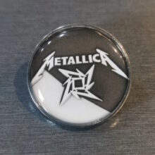 metallica-logo-and-ninja-star-offset-printed-pin-5-1
