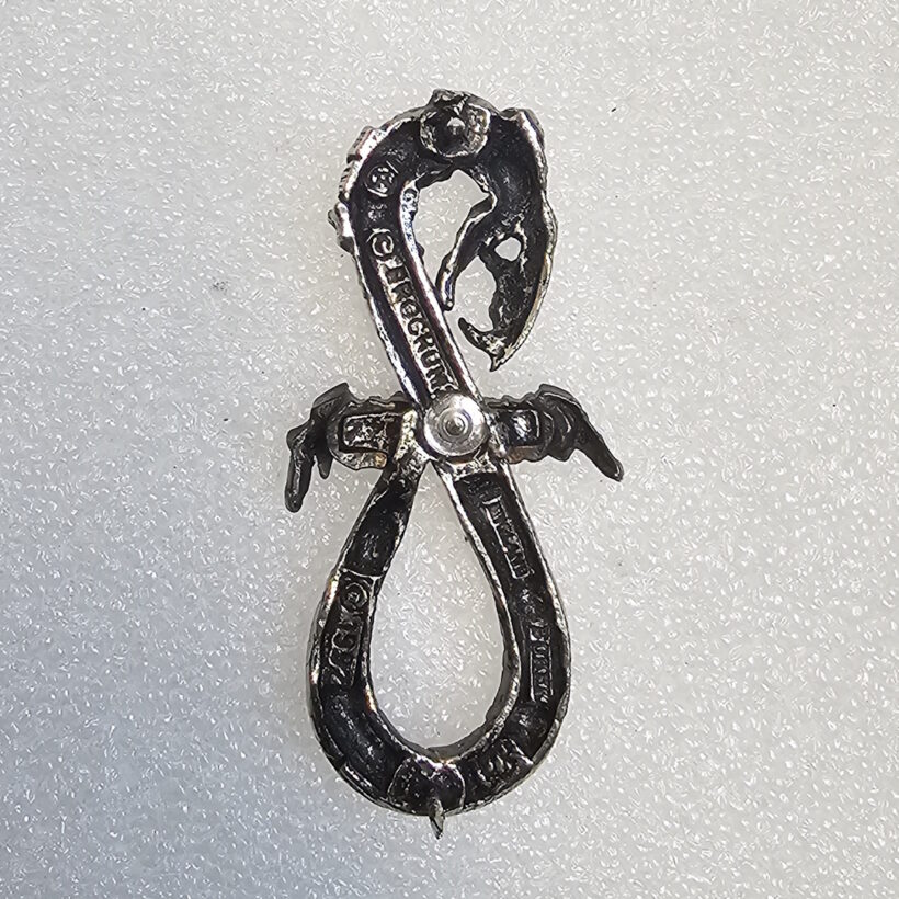 dont-tread-on-me-pewter-pin-silver-body-brass-logo-2-1-back