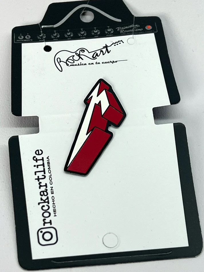 m-3d-logo-enamel-pin-3-1-packaging