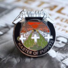 master-of-puppets-album-cover-enamel-pin-21-2