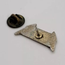 metallica-master-of-puppets-enamel-pin-7-1-back