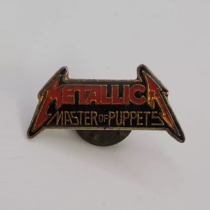 metallica-master-of-puppets-enamel-pin-7-2