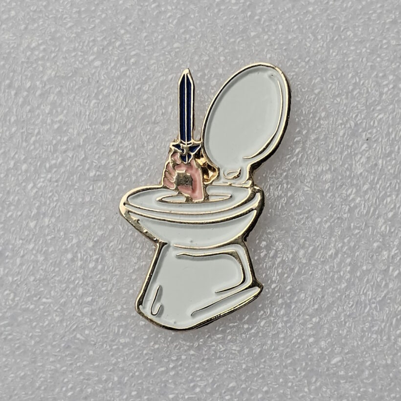 muya-toilet-bowl-enamel-pin-2-1