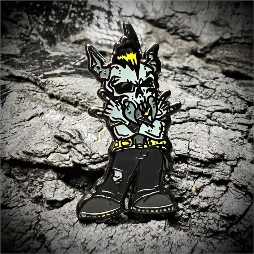 scary-guy-tribute-enamel-pin-4-1