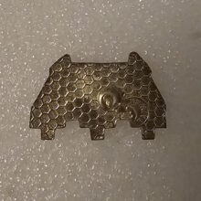 master-of-puppets-album-cover-enamel-pin-26-1-back