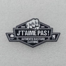 j-t-aime-pas-ih8u-enamel-pin-1-1