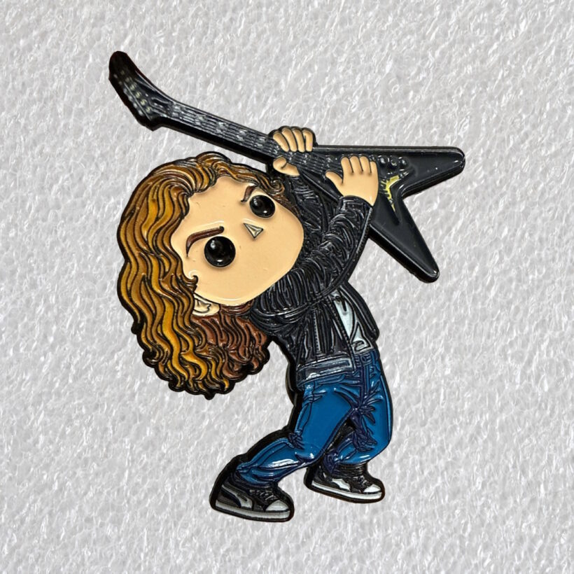 funko-pop-dave-enamel-pin-2-1