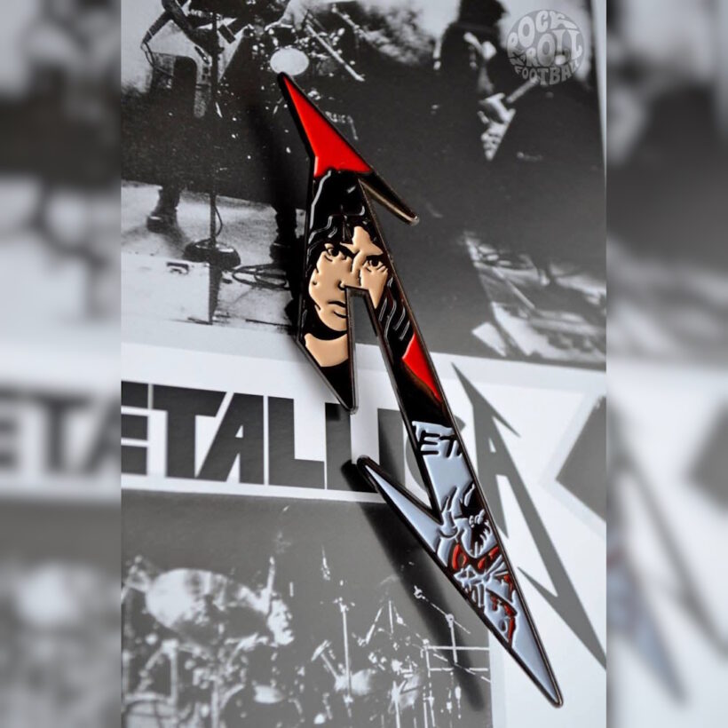 metallica-logo-letter-pin-9-2
