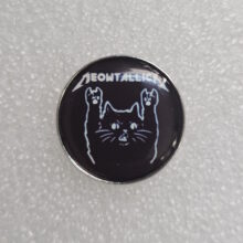 meowtallica-offset-printed-pin-3-1