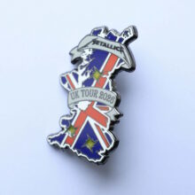 metallica-uk-tour-2026-enamel-pin-1-2