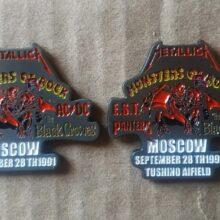 monsters-of-rock-moscow-1991-enamel-pins-comparison-1